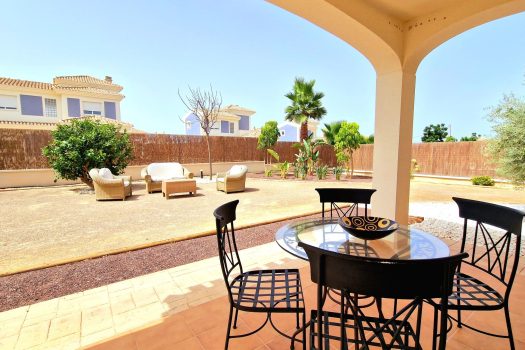 Ruime vrijstaande villa’s verdeeld over twee verdiepingen in Lorca, Murcia
