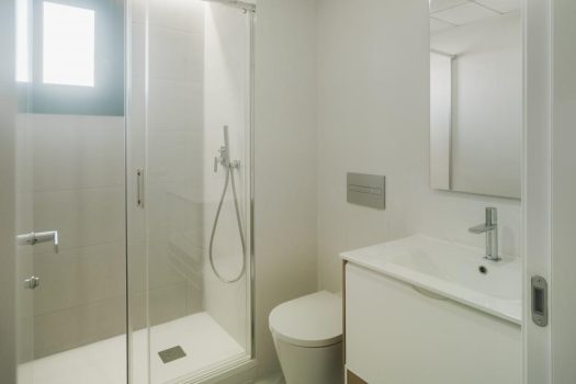 Geweldige appartementen in een woonwijk in Mil Palmeras, op 100 meter van de zee