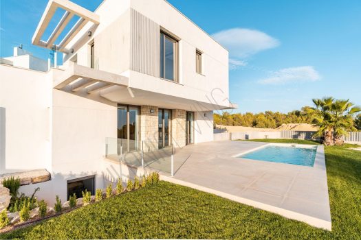 Turnkey villa’s in Finestrat met uitzicht op de skyline van Benidorm