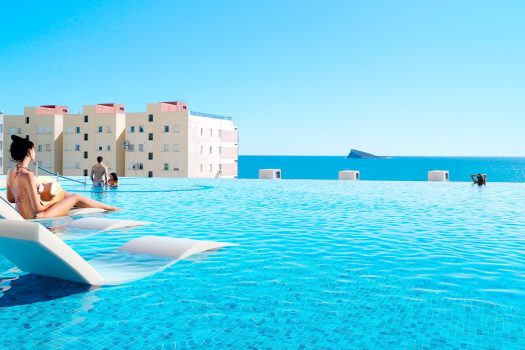 Luxe appartementen in Benidorm met zeezicht op alle verdiepingen en 50 meter van het strand