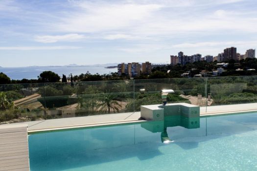 Luxe villa in Campoamor met prachtig zeezicht