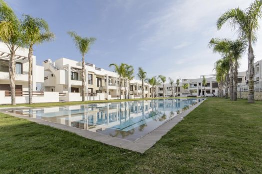 Appartementen in Torrevieja met uitzicht op het roze meer