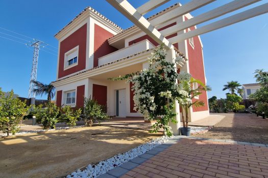 Ruime vrijstaande villa’s verdeeld over twee verdiepingen in Lorca, Murcia