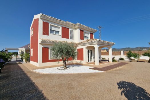Ruime vrijstaande villa’s verdeeld over twee verdiepingen in Lorca, Murcia