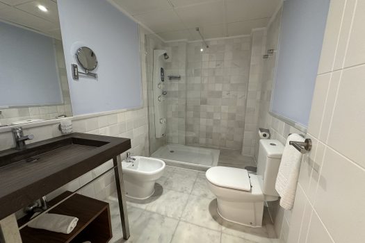 Modern appartement met verhuurverplichting aan de Costa Blanca