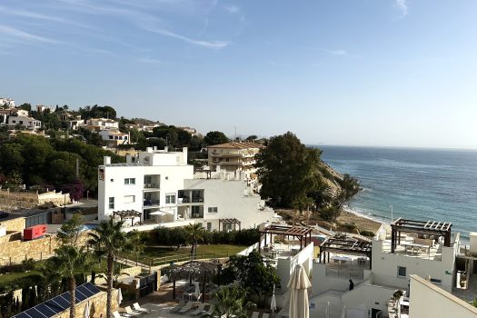 Modern appartement met verhuurverplichting aan de Costa Blanca