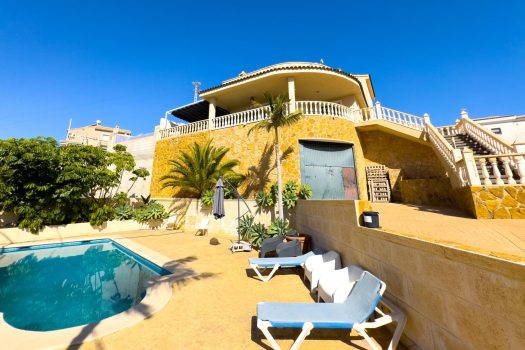 villa in El Campello