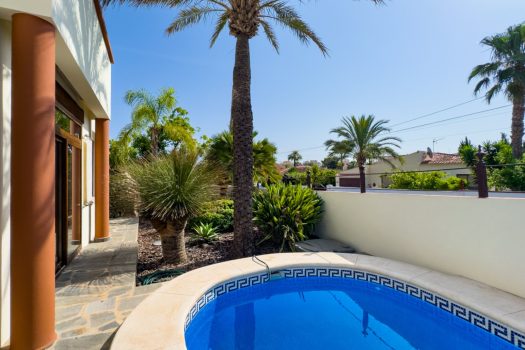 villa in Albir