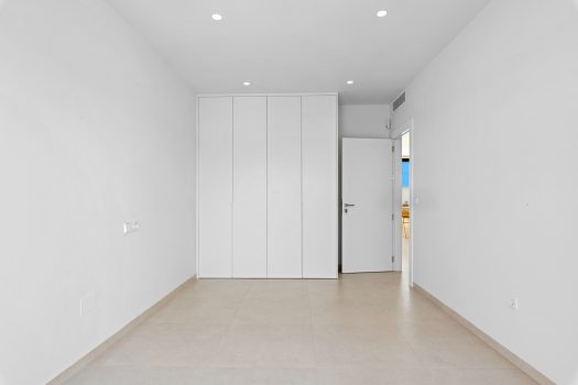 Luxevilla’s in Los Alcázares: eigentijds design, privézwembad en dakterras