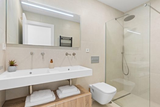 Luxevilla’s in Los Alcázares: eigentijds design, privézwembad en dakterras