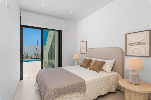 Luxevilla’s in Los Alcázares: eigentijds design, privézwembad en dakterras