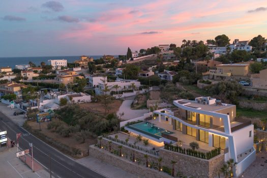 Exclusieve luxe villa op een steenworp van de zee in Moraira