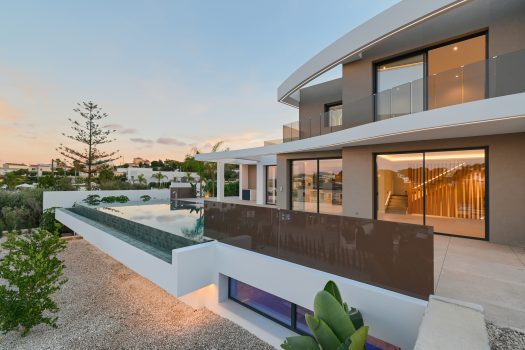 Exclusieve luxe villa op een steenworp van de zee in Moraira