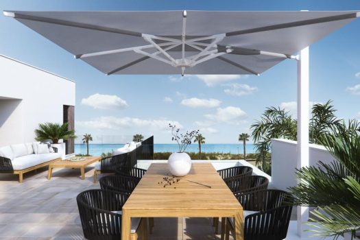 Luxe op maat gebouwde villa op 150 meter van zee